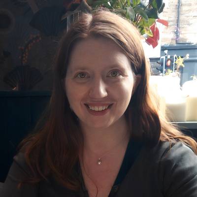 Dr Clare Loughlin